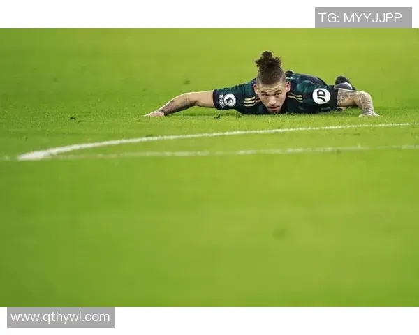 斯蒂芬·斯特拉斯堡凭借季后赛 5 胜 0 负战绩荣膺世界大赛 MVP