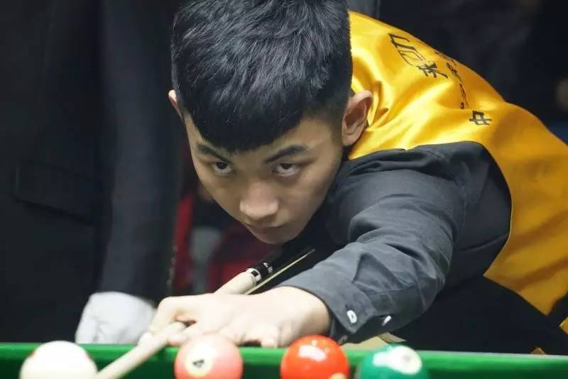 的表现和突 的表现和突