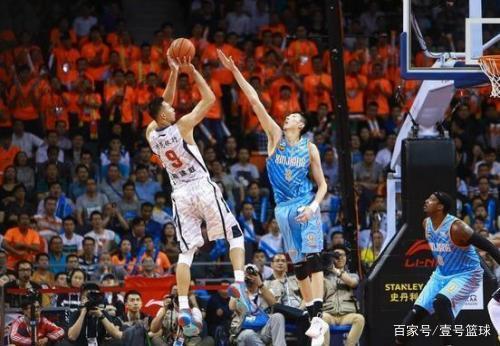 虽然沙特在 虽然沙特在