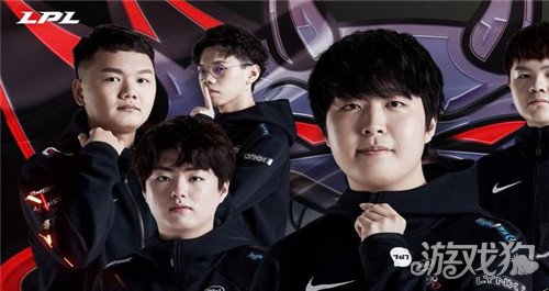 察球员的竞 察球员的竞