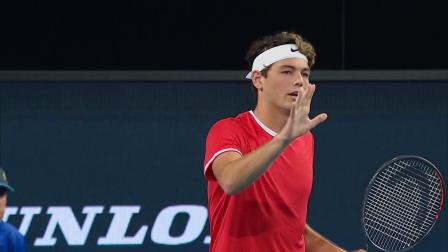 她的成长轨 她的成长轨