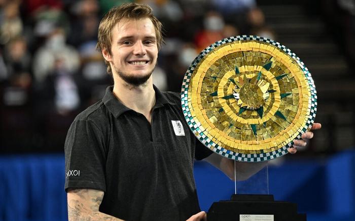 明显削弱 明显削弱